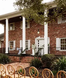 Historic elegance and sun-kissed private paradise — 3